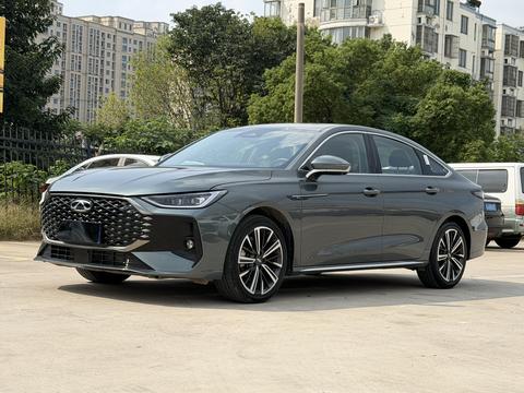 Chery Arrizo 8 Pro 2025