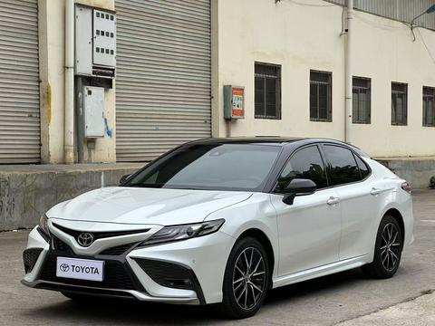 Toyota Camry 2023