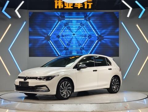 Volkswagen Golf 2021