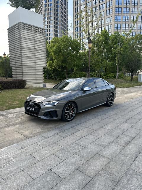 Audi S4 2023