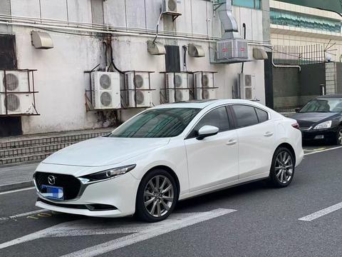 Mazda 3 Axela 2021