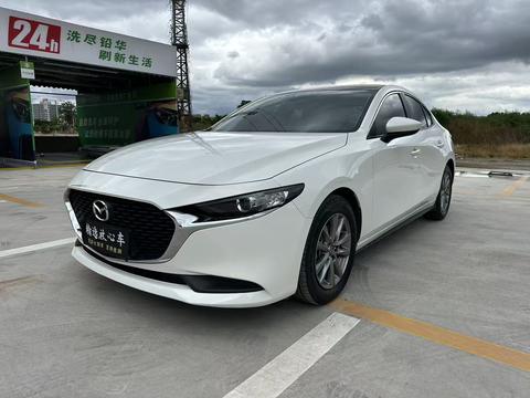 Mazda 3 Axela 2023