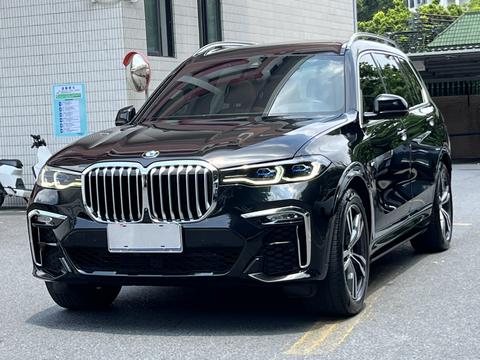 BMW X7 2022