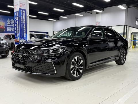 Volkswagen Passat 2022