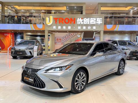 Lexus ES 2022