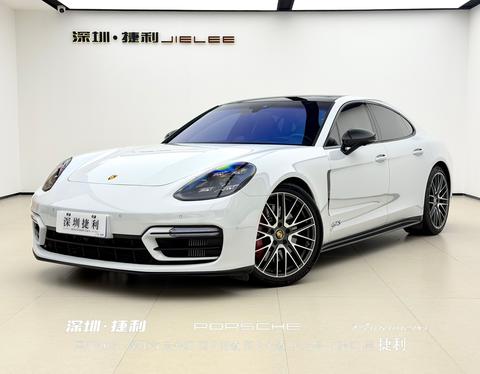 Porsche Panamera 2021