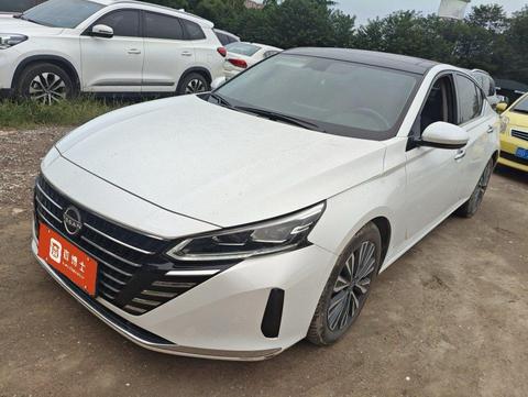 Nissan Teana 2022
