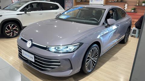 Volkswagen Passat 2025