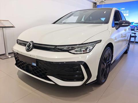 Volkswagen Golf 2025