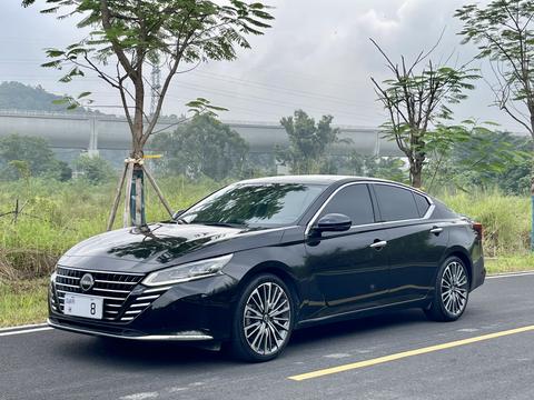 Nissan Teana 2022