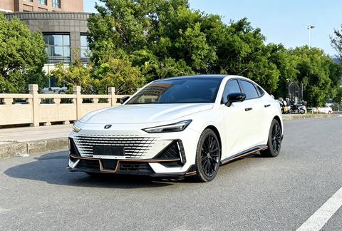 Changan UNI-V 2022