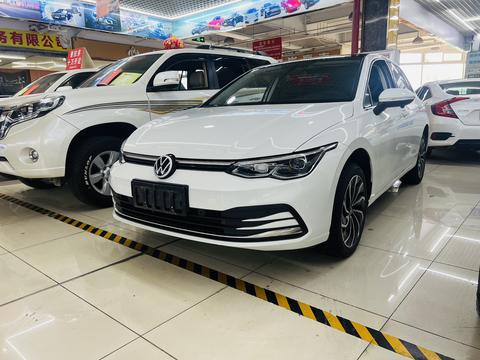 Volkswagen Golf 2024