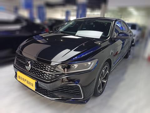 Volkswagen Passat 2024