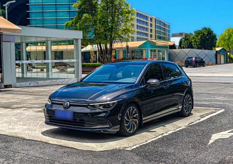 Volkswagen Golf 2021