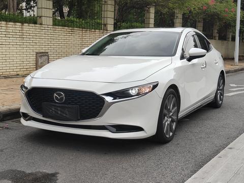Mazda 3 Axela 2023