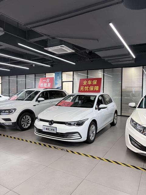 Volkswagen Golf 2023