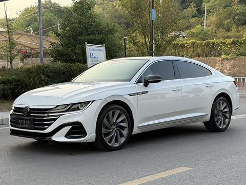 Volkswagen Passat CC 2024