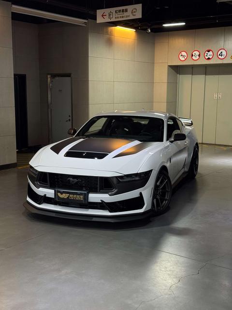 Ford Mustang 2024
