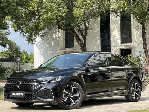 Volkswagen Passat 2024