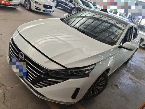 Nissan Teana 2022