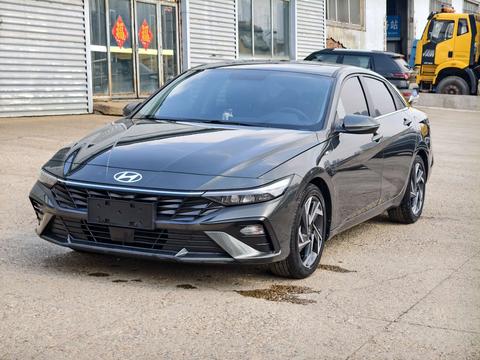 Hyundai Elantra 2023