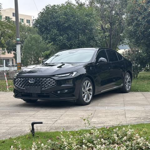 Ford Mondeo 2022