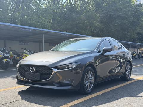Mazda 3 Axela 2021