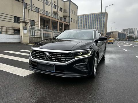 Volkswagen Passat 2022