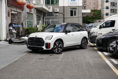 MINI Countryman JCW 2024
