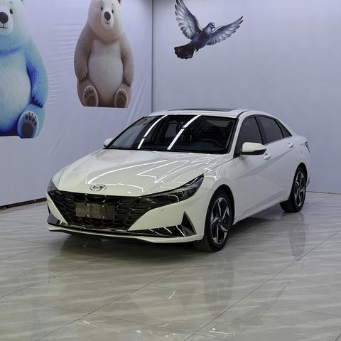 Hyundai Elantra 2022