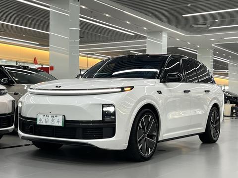 Li Auto L8 2025