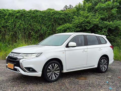 Mitsubishi Outlander 2021