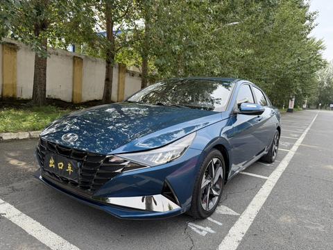 Hyundai Elantra 2022