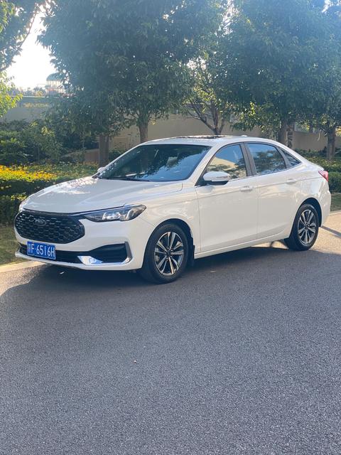 Ford Escort 2021