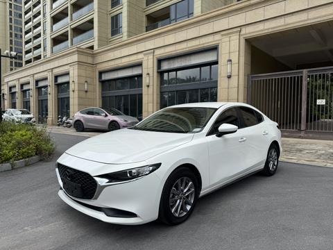 Mazda 3 Axela 2021