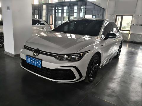 Volkswagen Golf 2021