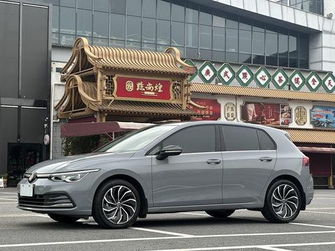 Volkswagen Golf 2021