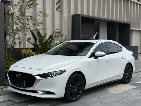 Mazda 3 Axela 2023