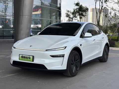 Tesla Model Y 2025