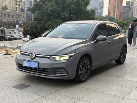 Volkswagen Golf 2021