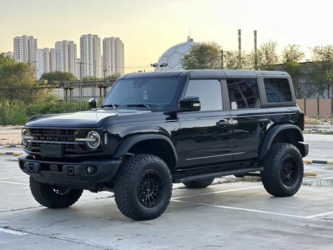 Ford Bronco 2024