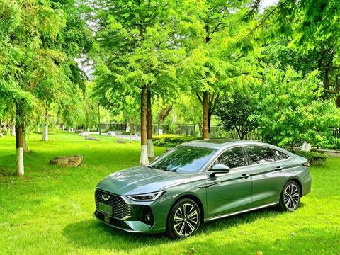 Chery Arrizo 8 Pro 2025