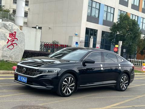 Volkswagen Passat 2022