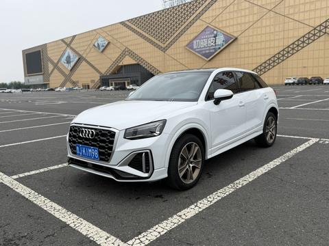 Audi Q2L 2022