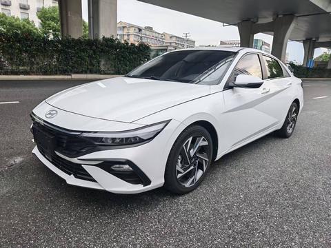 Hyundai Elantra 2023