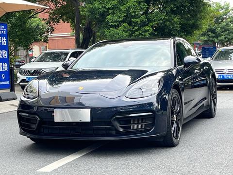 Porsche Panamera 2023