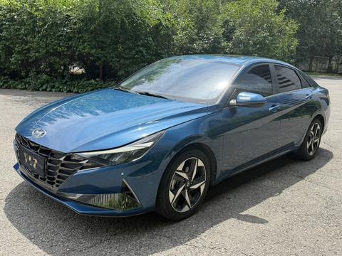 Hyundai Elantra 2022