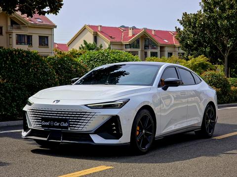 Changan UNI-V 2022
