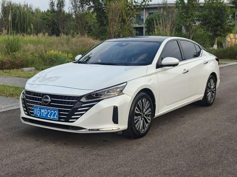 Nissan Teana 2022