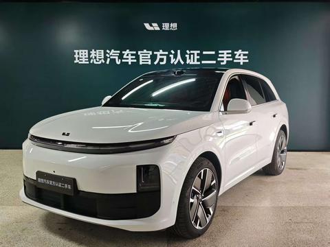 Li Auto L6 2025